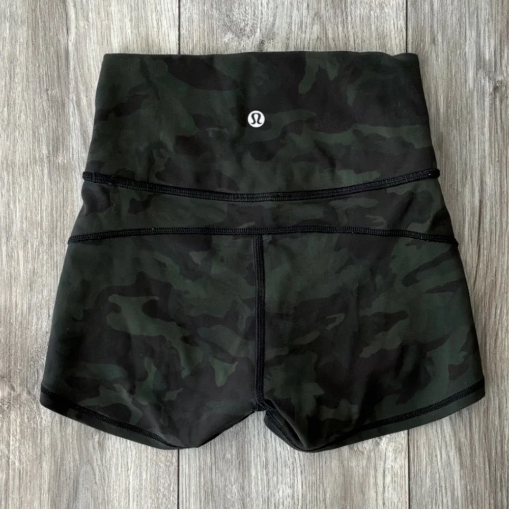 Lululemon Speed Up High Rise Short 2.5 Heritage 365 Camo Deep Coal‎ Multi Size 2